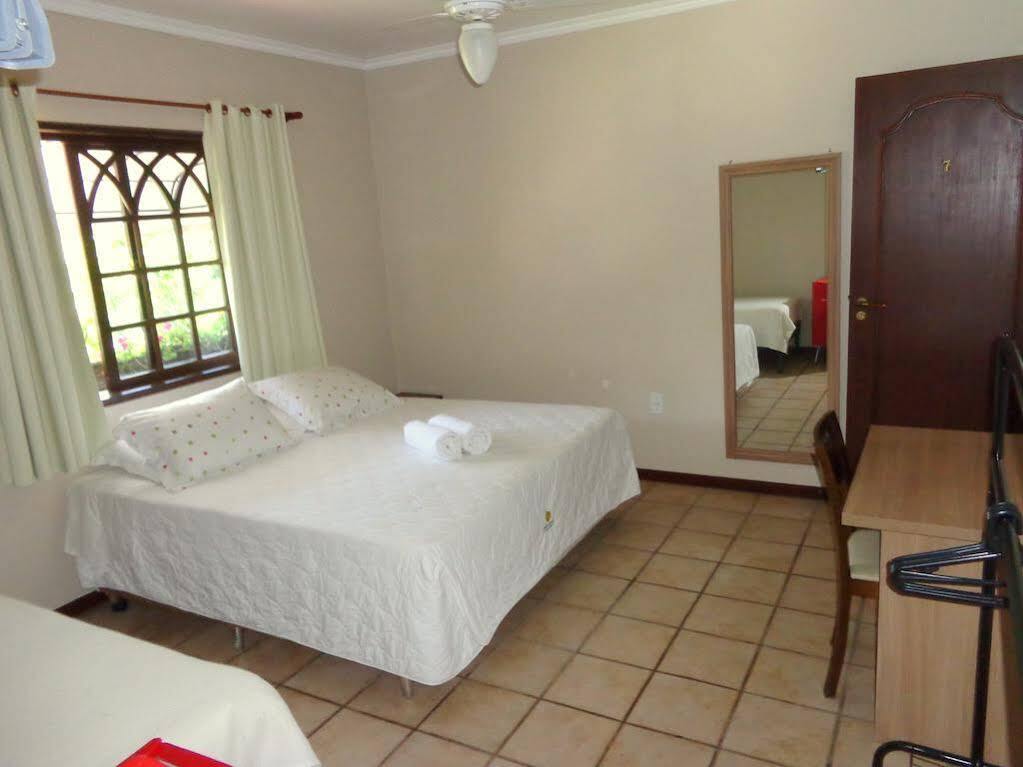 Pousada Casa Da Pedra Blumenau Exterior foto